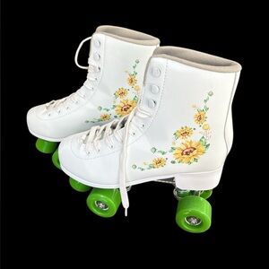 Gonex White Roller Skates with Sunflower Design